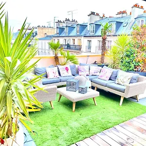 Luxury Flat With Private Rooftop - 18 , Paris France
